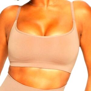 SKIMS Shapewear Scoop Bralette